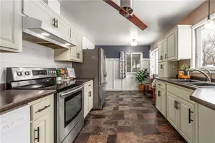 1421 Loffler Ct, Chippewa Falls, WI 54729 - Photo 2