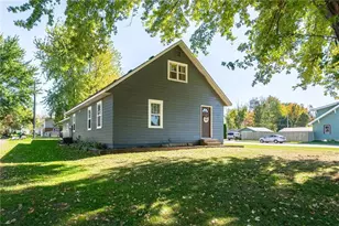 700 Washington St, Thorp, WI 54771 - Photo 24