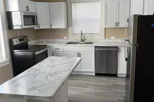 625 Barstow Street, Eau Claire, WI 54703 - Photo 2