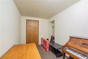 1010 S Farwell St, Eau Claire, WI 54701 - Photo 34