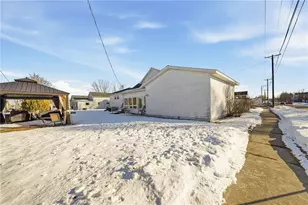 127 W Lincoln Ave, Fall Creek, WI 54742 - Photo 42