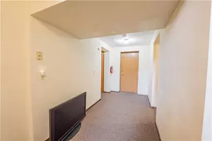 1010 S Farwell St, Eau Claire, WI 54701 - Photo 28