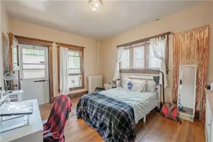 1010 S Farwell St, Eau Claire, WI 54701 - Photo 18