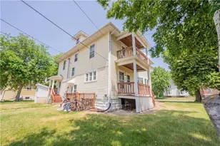 1010 S Farwell St, Eau Claire, WI 54701 - Photo 4