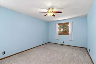 4910 Rye Ct, Eau Claire, WI 54701 - Photo 16