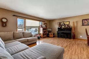 2858 11th St, Eau Claire, WI 54703 - Photo 2