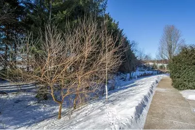 3330 S Robin Meadows Lane, Eau Claire, WI 54701 - Photo 6