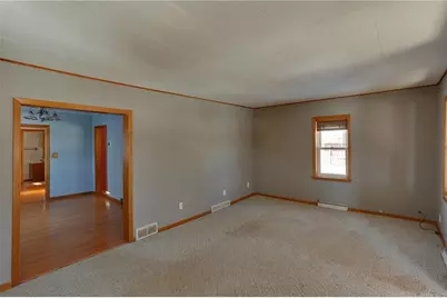 316 Pine Street, Black River Falls, WI 54615 - Photo 10
