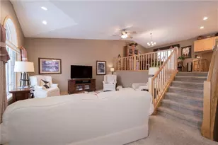 3012 W Ridge Dr, Eau Claire, WI 54703 - Photo 8