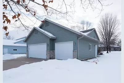 3012 West Ridge Drive, Eau Claire, WI 54703 - Photo 2