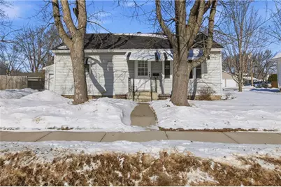 528 W Elm Street, Chippewa Falls, WI 54729 - Photo 1