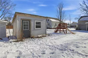 528 W Elm St, Chippewa Falls, WI 54729 - Photo 30