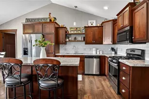 4924 Bluebell Ct, Eau Claire, WI 54703 - Photo 10