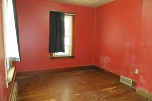 301 S Washington St, Thorp, WI 54771 - Photo 14