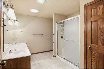 2603 E Princeton Avenue, Eau Claire, WI 54703 - Photo 12