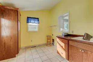 208 14th St, Menomonie, WI 54751 - Photo 10