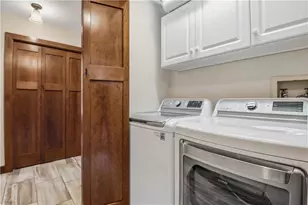 1012 Village Square Ln, Altoona, WI 54720 - Photo 12