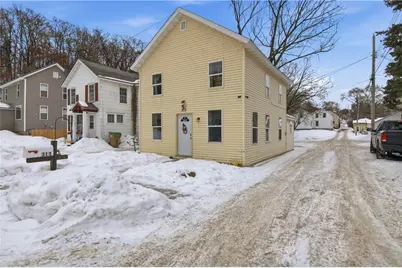 313 E Willow Street, Chippewa Falls, WI 54729 - Photo 36