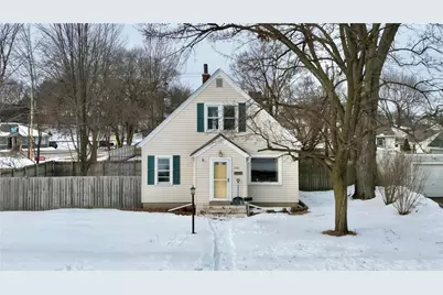 1530 Margaret Street, Eau Claire, WI 54701 - Photo 2