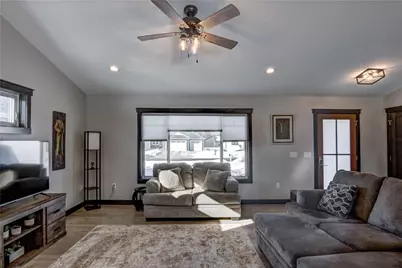 4947 Woodlands Drive, Eau Claire, WI 54703 - Photo 4