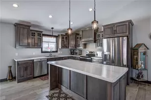 4947 Woodlands Dr, Eau Claire, WI 54703 - Photo 8