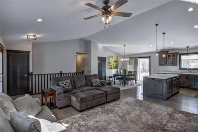 4947 Woodlands Drive, Eau Claire, WI 54703 - Photo 6