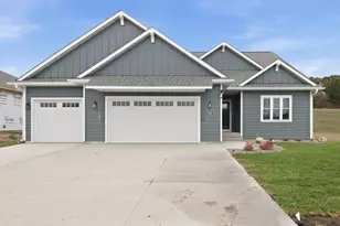 6006 Fuji Ln, Eau Claire, WI 54701 - Photo 2