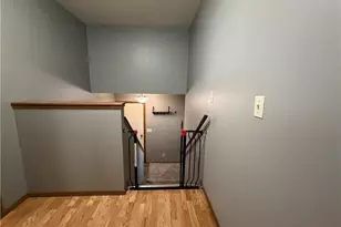 1215 Glades Dr, Altoona, WI 54720 - Photo 14