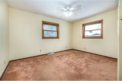 615 Rose Street, Black River Falls, WI 54615 - Photo 10