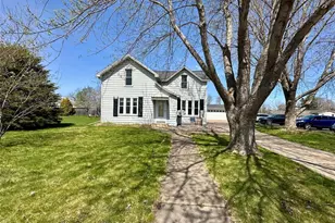 113 W Lincoln Ave, Fall Creek, WI 54742 - Photo 26