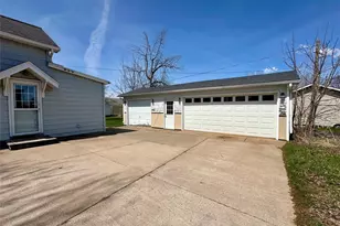 113 W Lincoln Ave, Fall Creek, WI 54742 - Photo 20