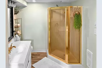 33 W Walnut Street, Chippewa Falls, WI 54729 - Photo 36