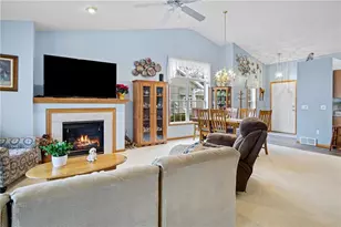 4325 E Hamilton Ave, Eau Claire, WI 54701 - Photo 8