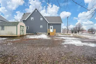 114 W School St, Greenwood, WI 54437 - Photo 40