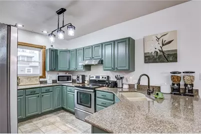 903 Summer Street, Eau Claire, WI 54701 - Photo 2