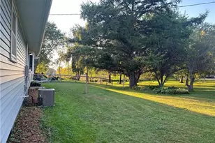 26274 W Stebins St, Eleva, WI 54738 - Photo 2