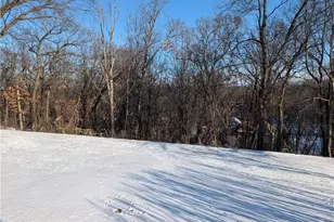 4522 S Oakwood Hills Pkwy, Eau Claire, WI 54701 - Photo 4