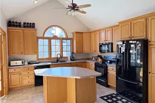 4522 S Oakwood Hills Pkwy, Eau Claire, WI 54701 - Photo 16
