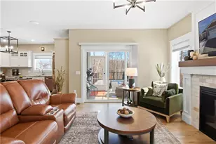 4615 S Oakwood Hills Pkwy, Eau Claire, WI 54701 - Photo 4