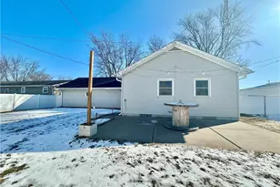 928 Loring St, Altoona, WI 54720 - Photo 26