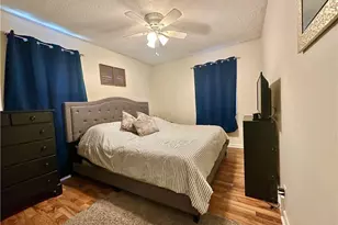 928 Loring St, Altoona, WI 54720 - Photo 8