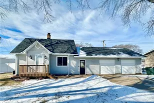 928 Loring St, Altoona, WI 54720 - Photo 1