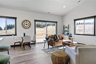 3369 Iris Dr, Eau Claire, WI 54703 - Photo 6