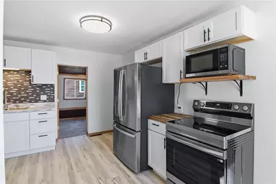 817 E Grand Avenue, Eau Claire, WI 54701 - Photo 10