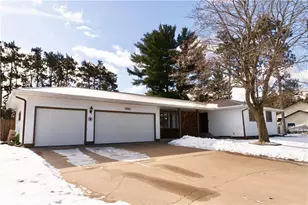 1511 Pine Park Dr, Eau Claire, WI 54701 - Photo 2