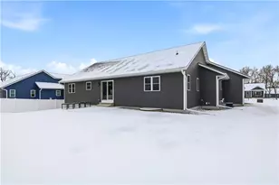 4919 Woodlands Dr, Eau Claire, WI 54703 - Photo 22