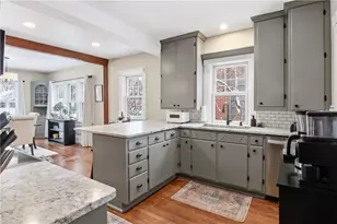 227 McKinley Ave, Eau Claire, WI 54701 - Photo 8