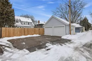 227 McKinley Ave, Eau Claire, WI 54701 - Photo 26