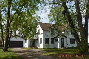 1218 Durand St, Durand, WI 54736 - Photo 2