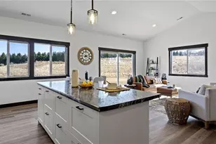 3373 Iris Dr, Eau Claire, WI 54703 - Photo 8